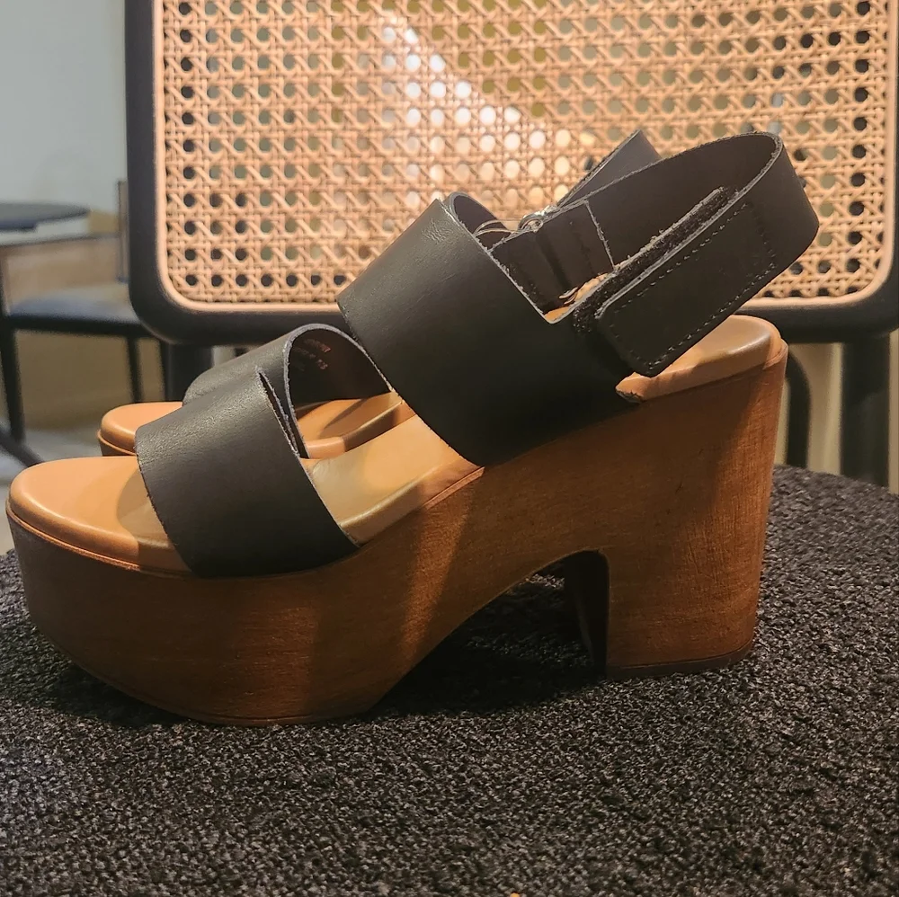 Steve Madden Marena Slingback Platform (Size 37/US 7) Black and wood - Picture 4 of 6